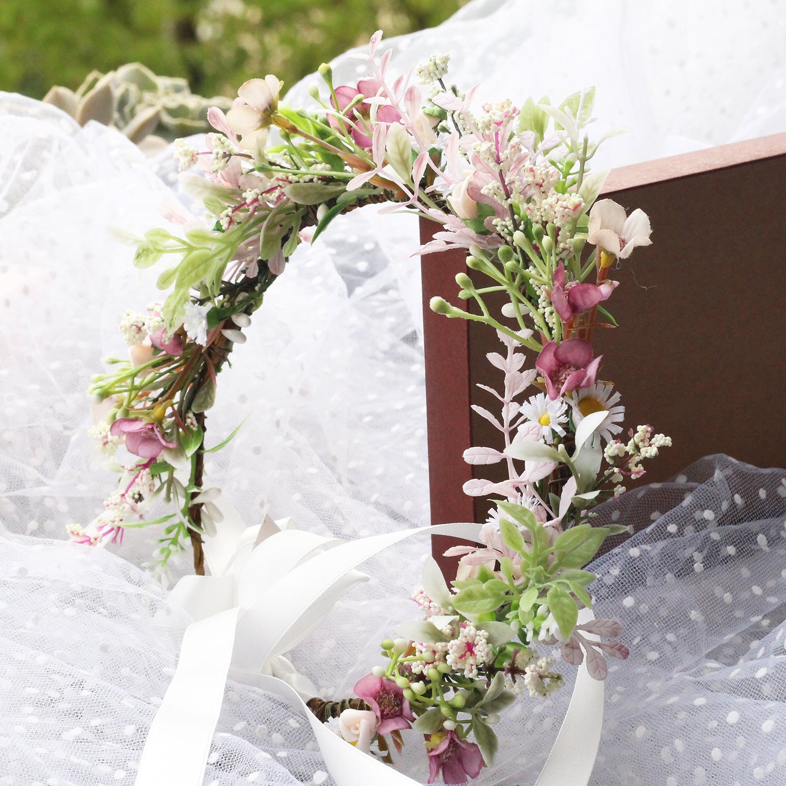 Bridal Flower Wreath Headpiece Original Simulation Starry Sky Water Grass Flower Crown Birthday Wedding Headflower Wreath