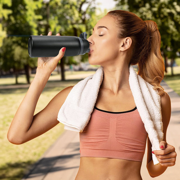 Insulated Stainless Steel Water Bottle (24OZ/32OZ), with straw, BPA-Free, great for sports and travel.