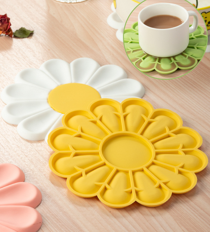 Creative Daisy Flower Household Oil and Heat Resistant Small Fresh Japanese and Korean Bowl and Plate Mats