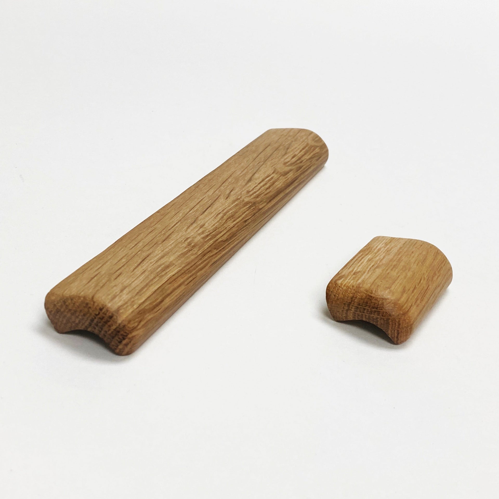 Lacquered Oak 