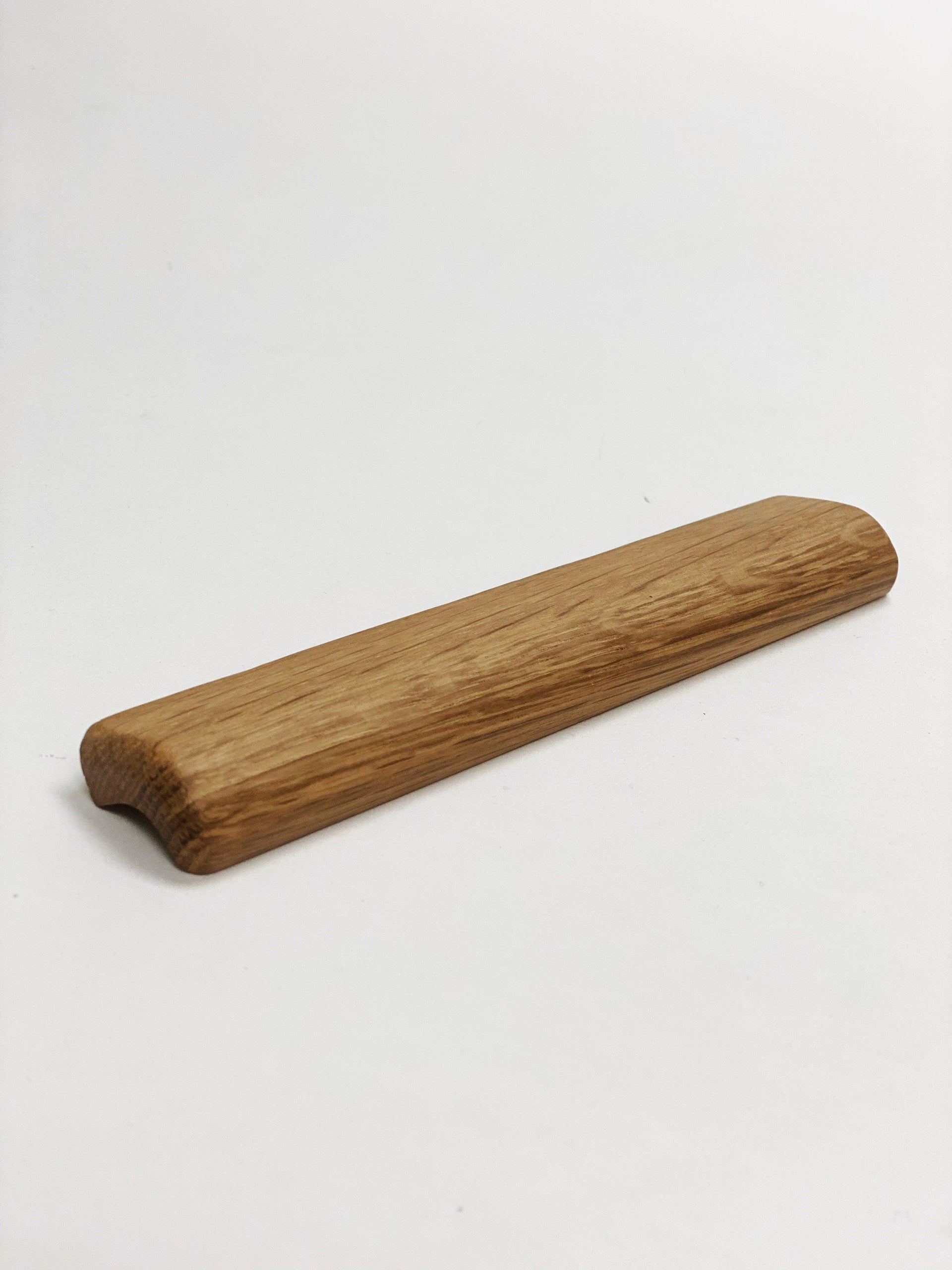 Lacquered Oak 