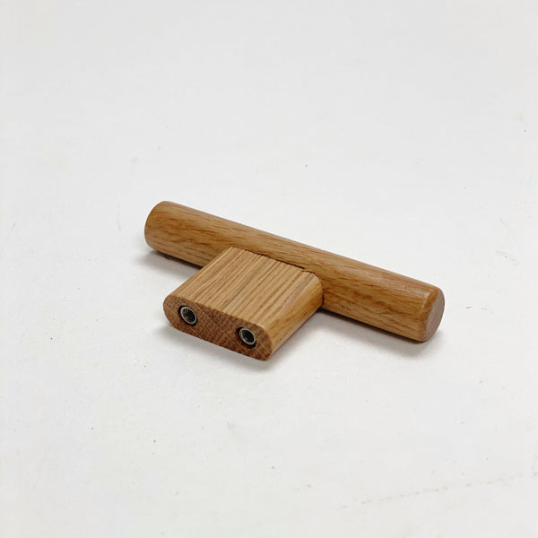 Lacquered Oak 