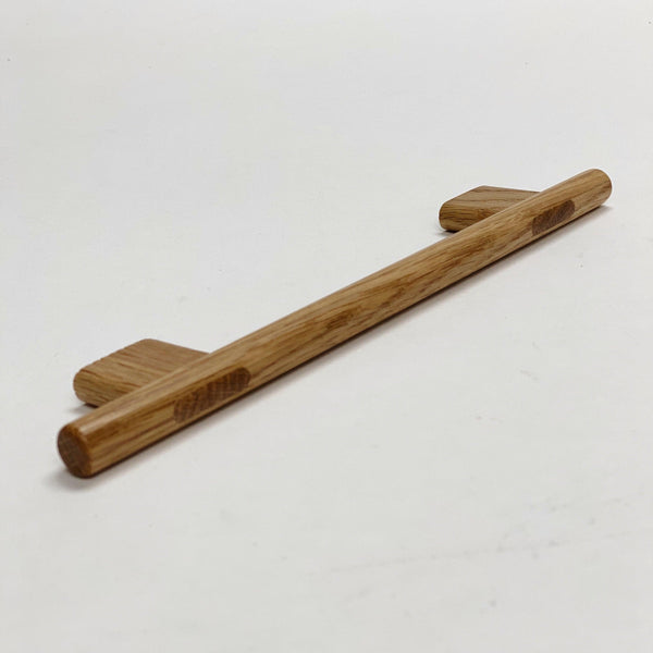 Lacquered Oak 