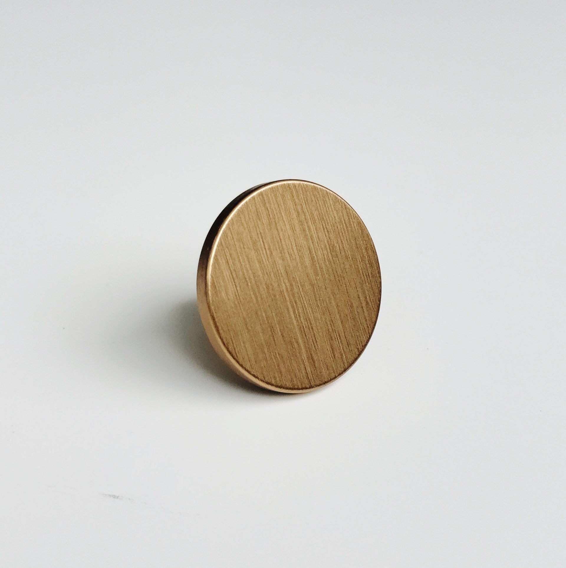 Round Brushed Bronze 