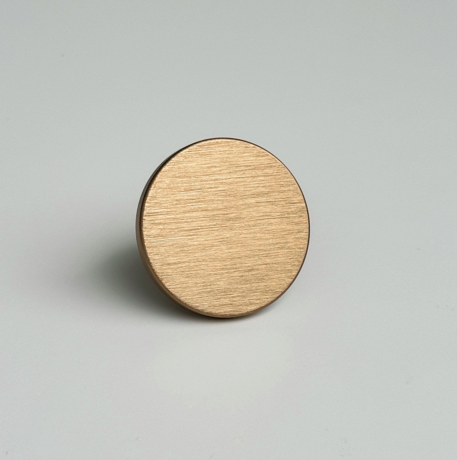 Round Brushed Bronze 