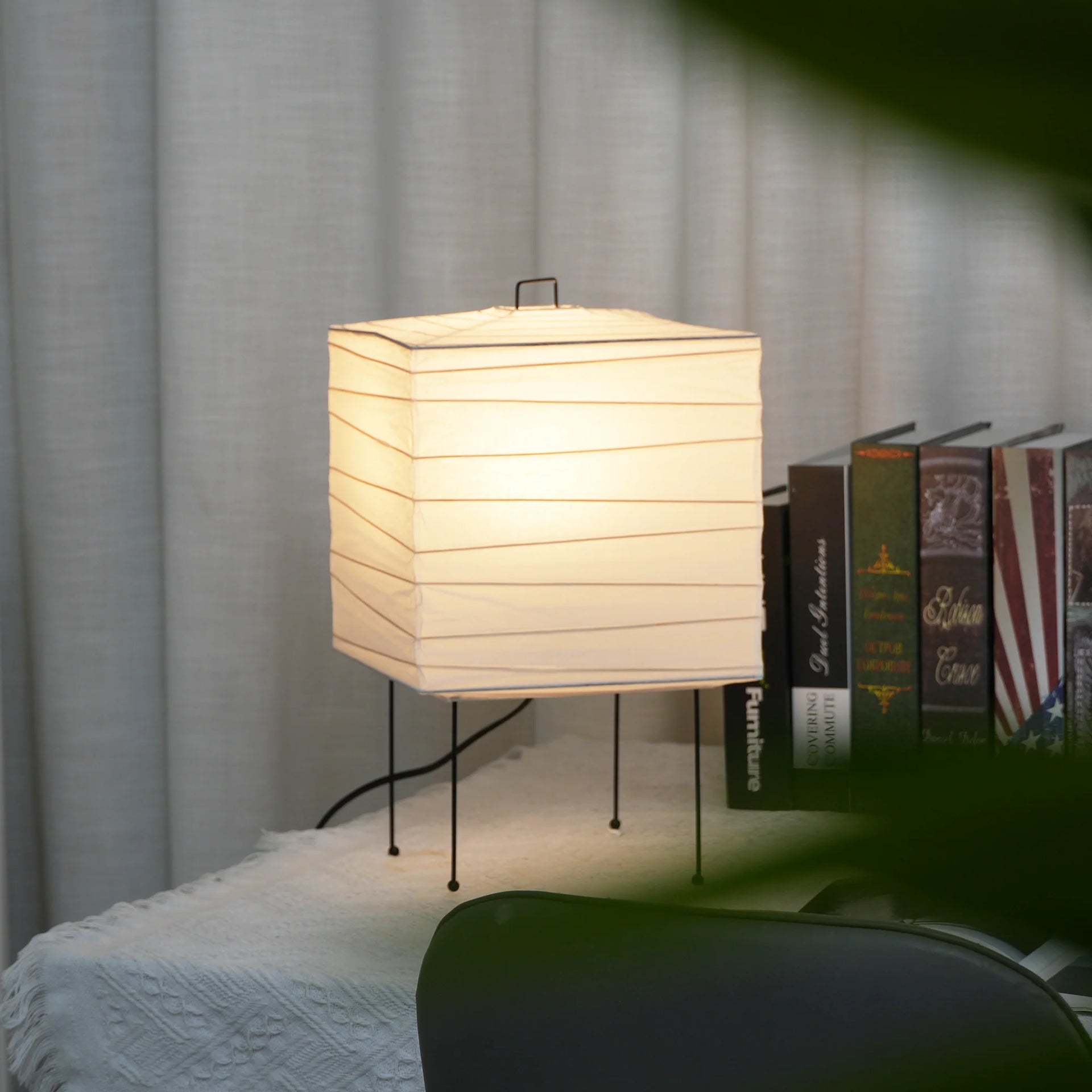 Akari 3X Table Lamp