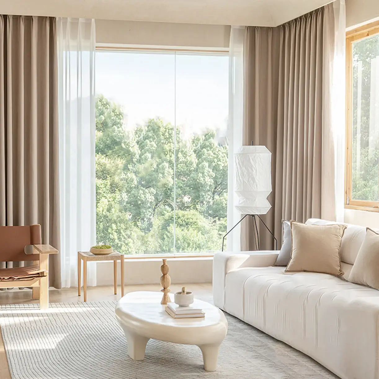 Akari UF3-L6 Floor Lamp