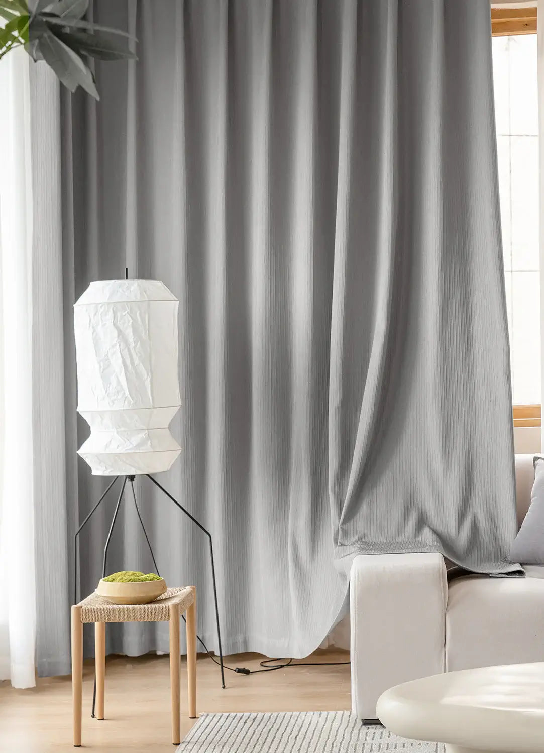 Akari UF3-L6 Floor Lamp