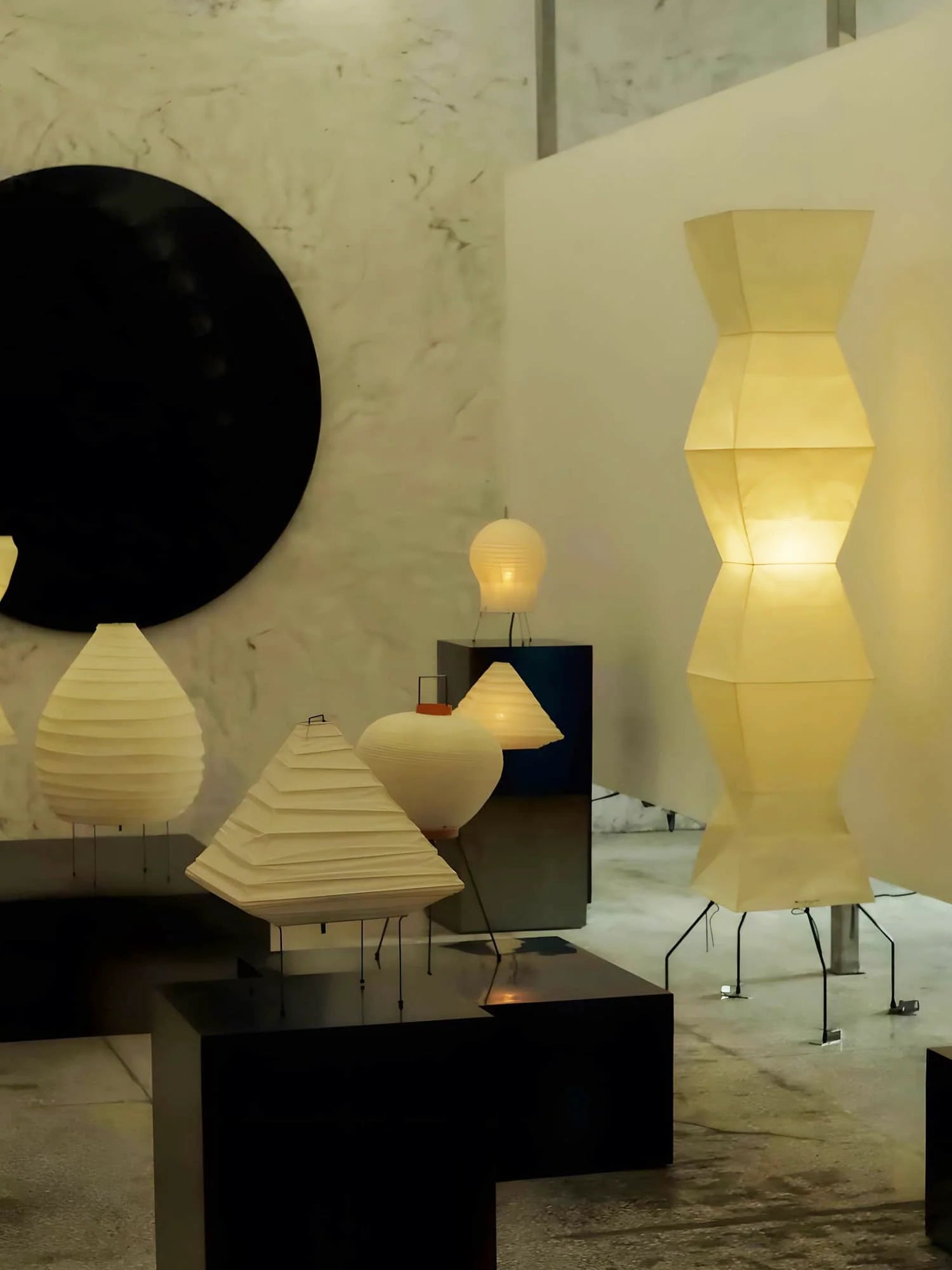Akari UF4-L9 Floor Lamp