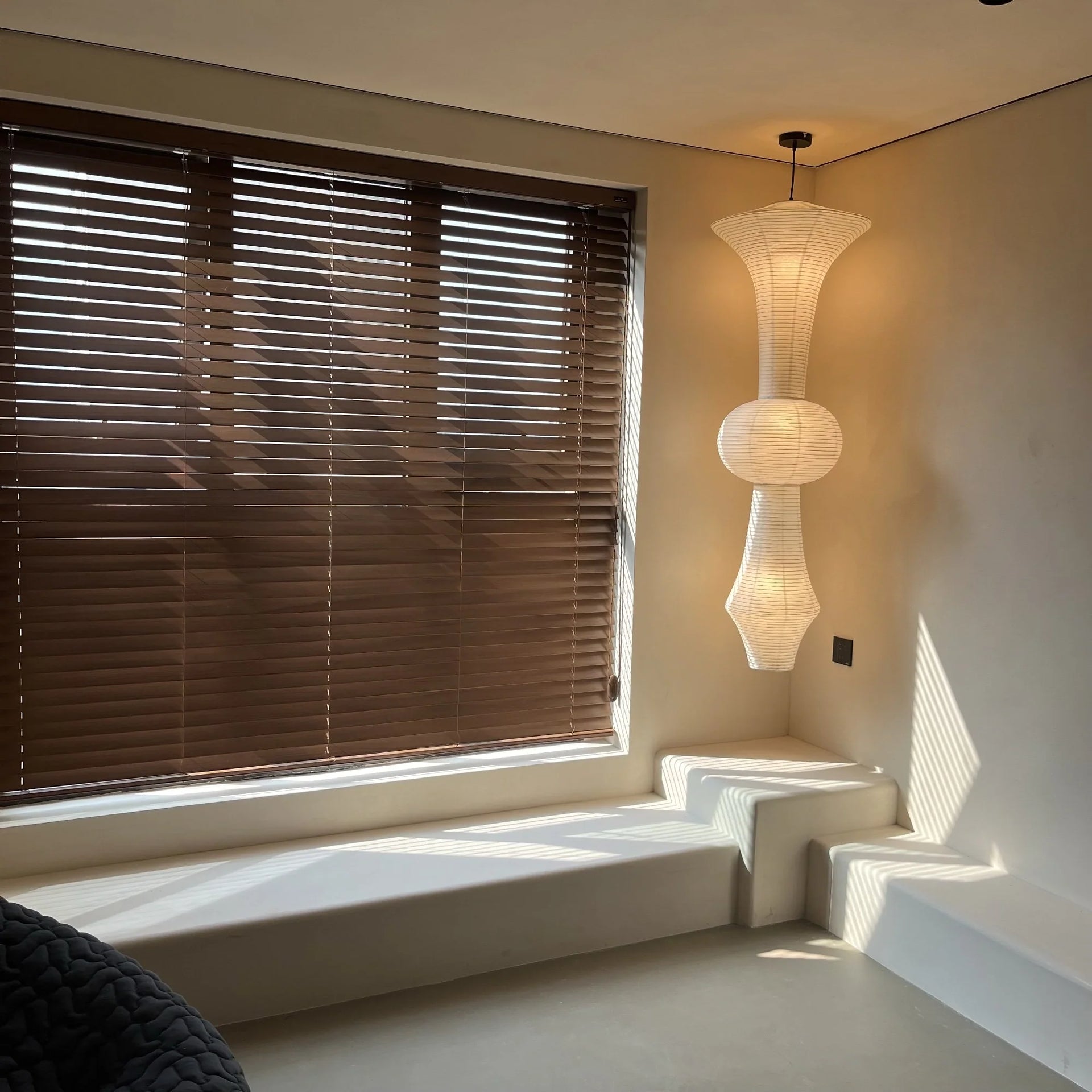 Akari E Ceiling Light