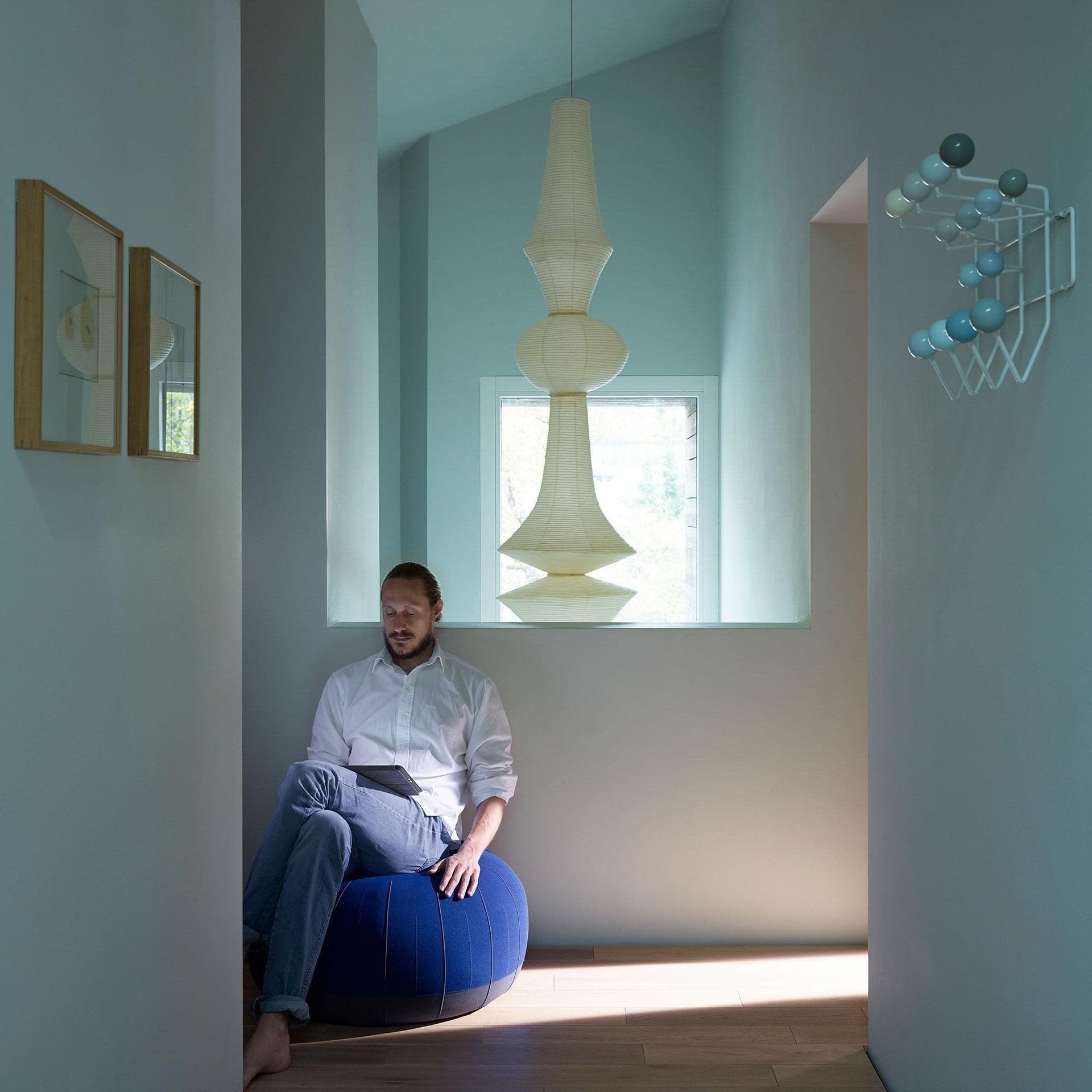 Akari E Pendant Light 12.2