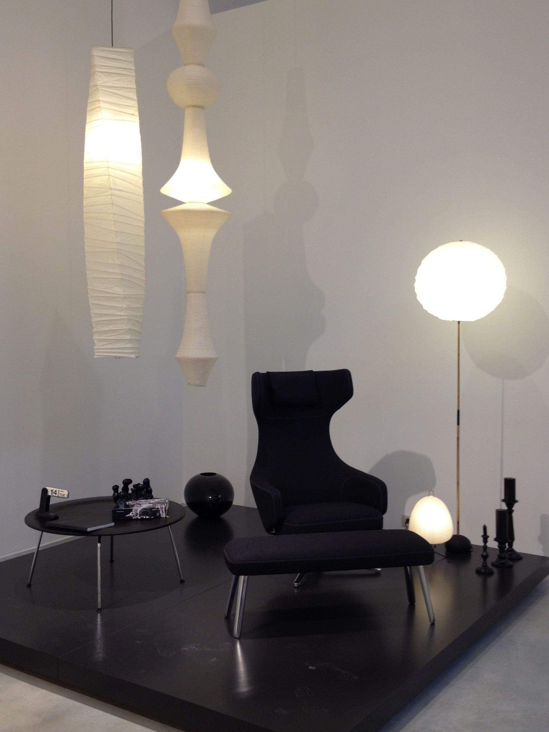 Akari E Pendant Light 12.2