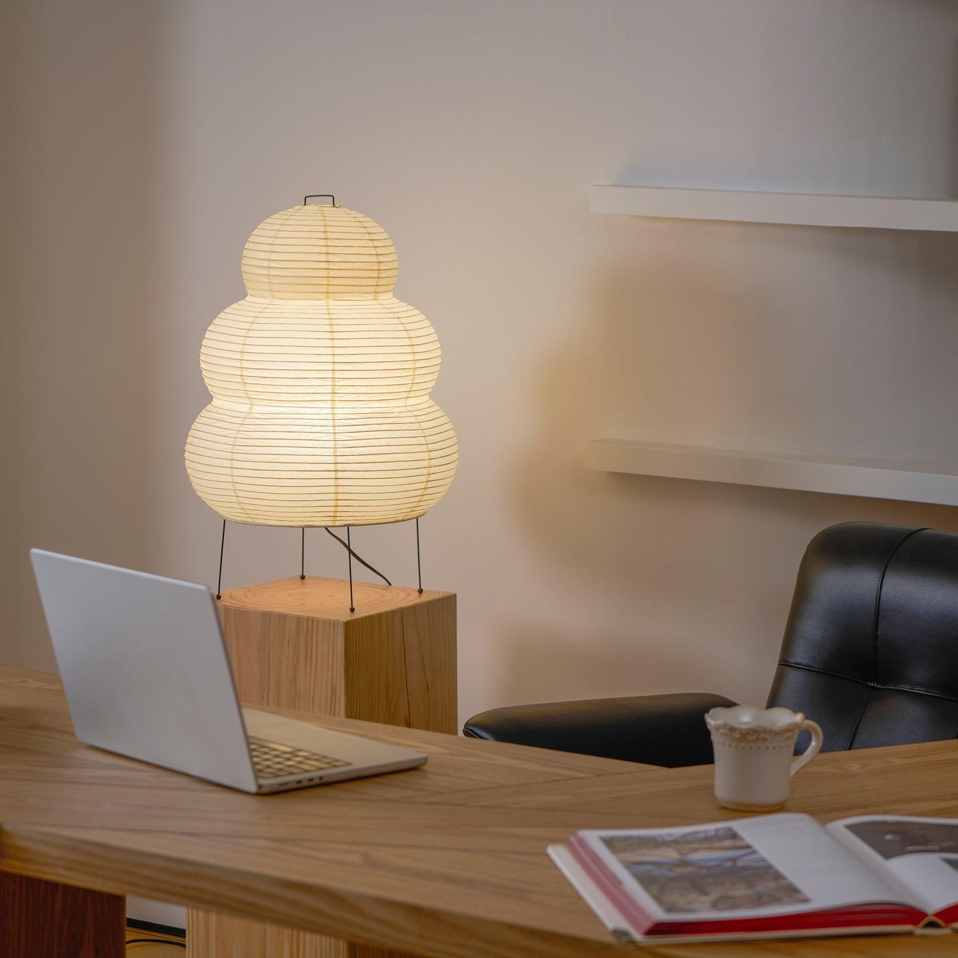 Akari Table Lamp 10.2