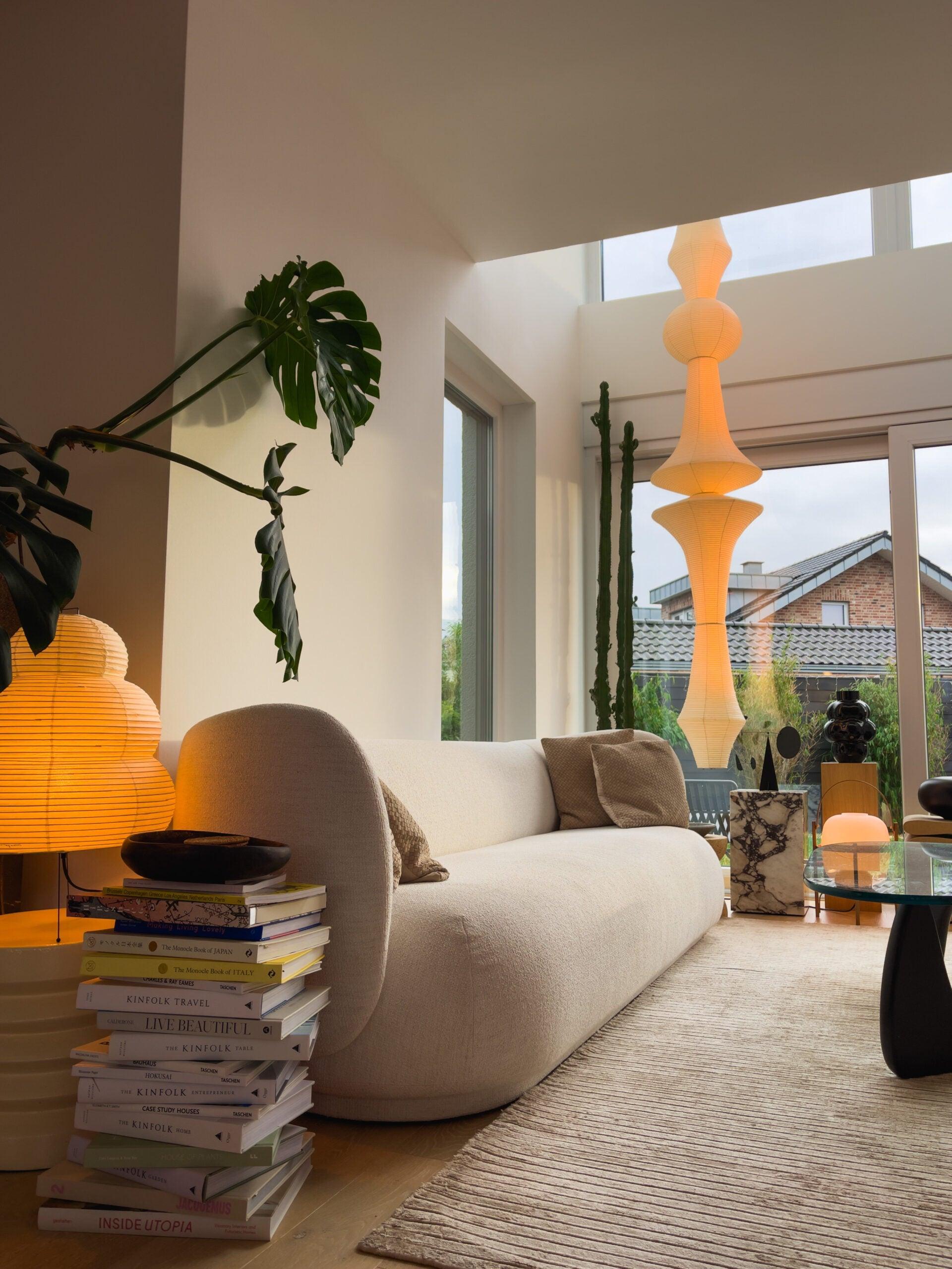 Akari Table Lamp 10.2