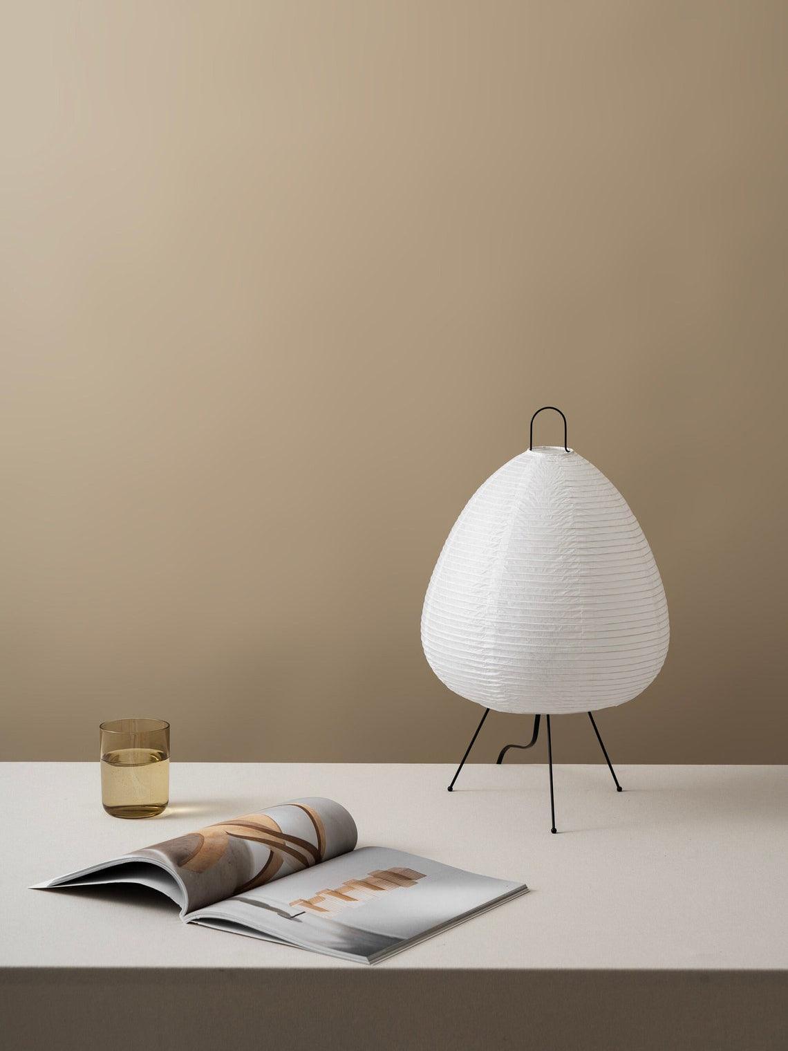 Akari Table Lamp 10.2