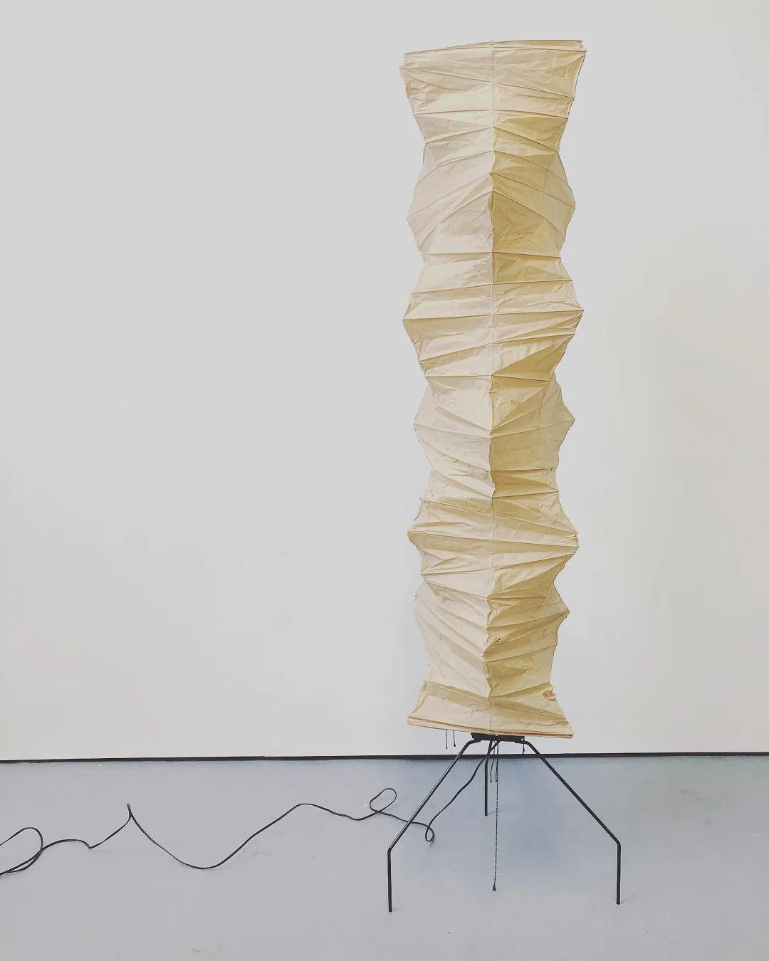 Akari UF4-33N Floor Lamp