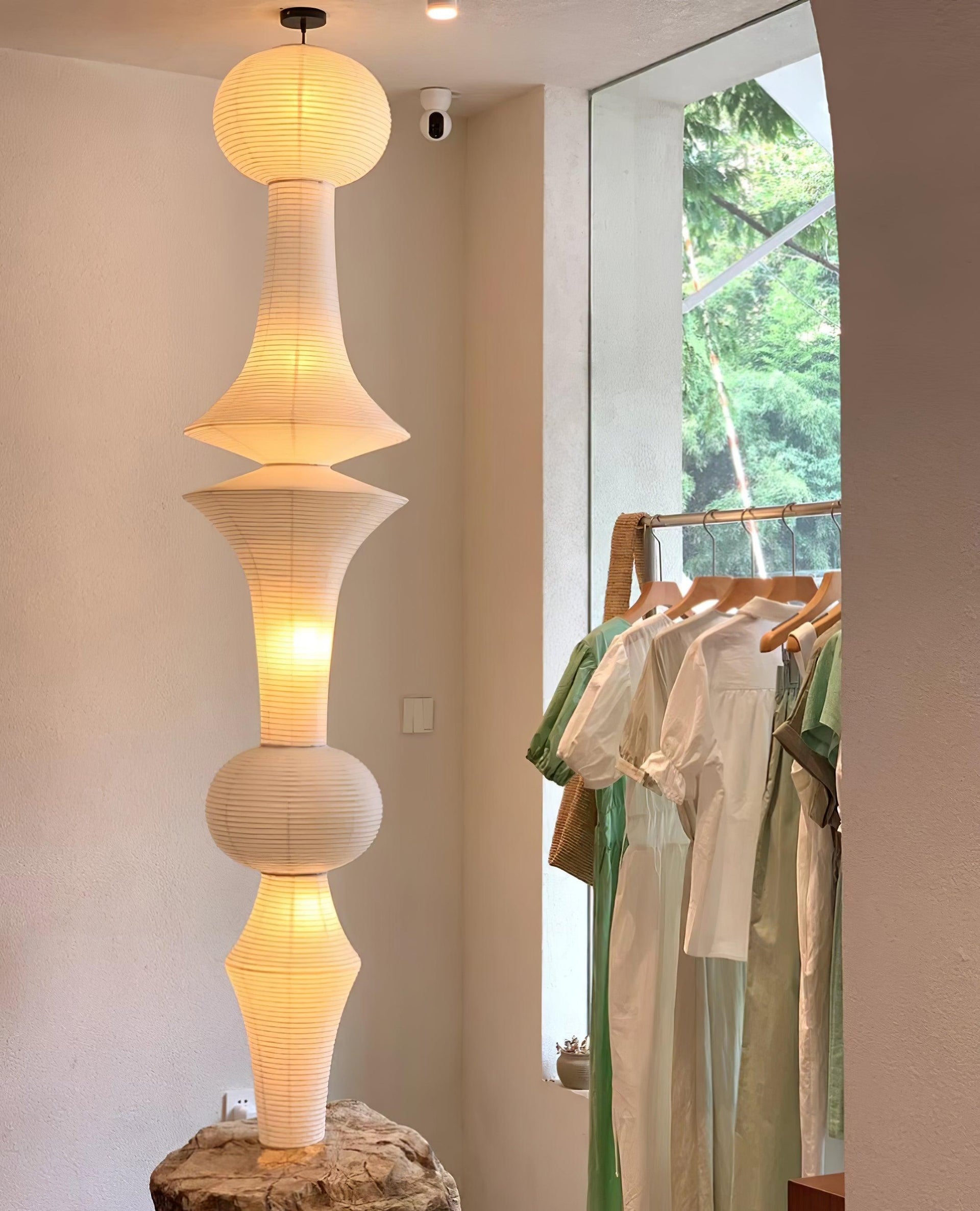 Akari E Pendant Light 12.2