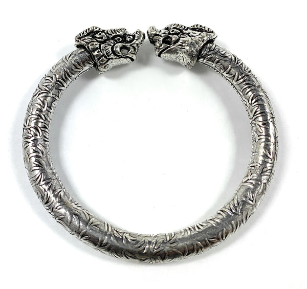 Antique Norse Bracelet With Lion Heads & Leaf Pattern