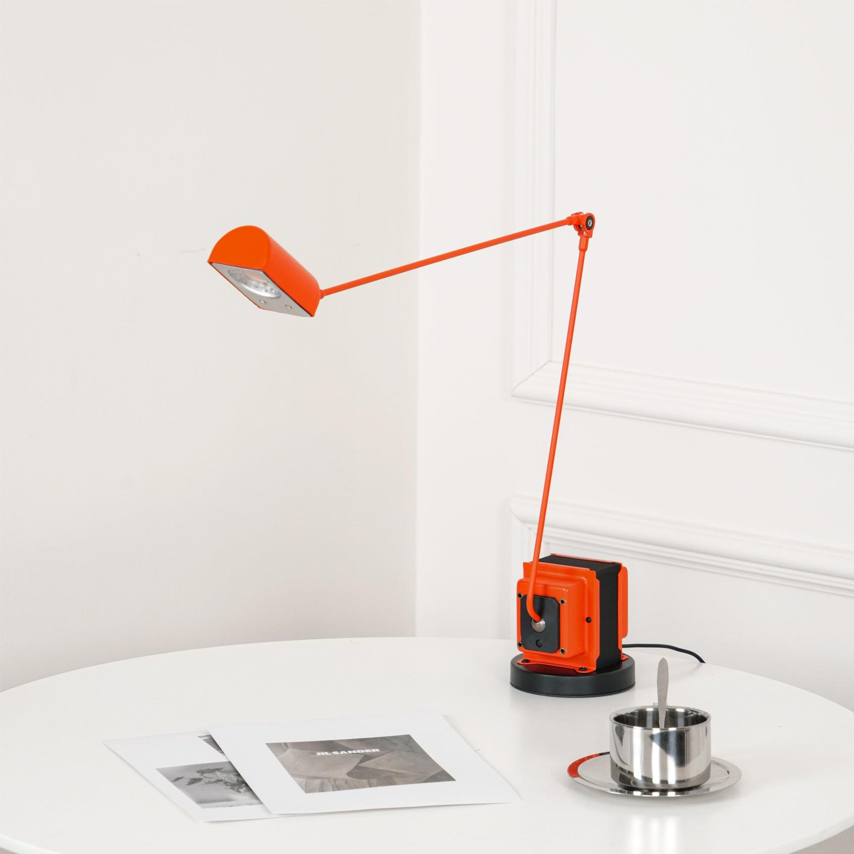 Apex Flex Table Lamp 4.3