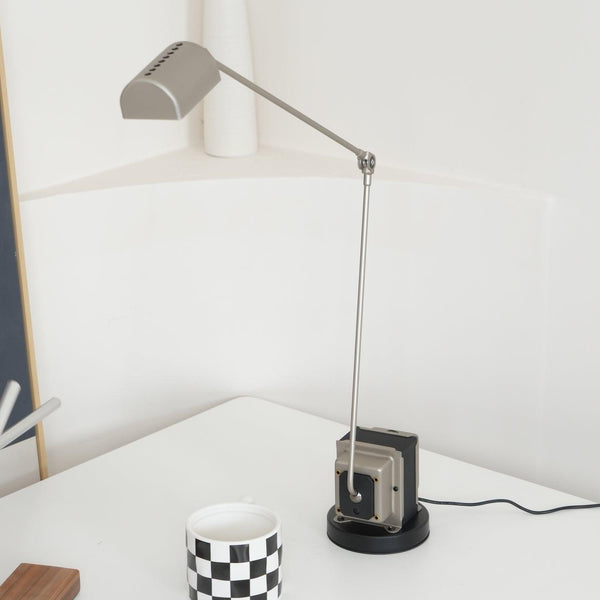 Apex Flex Table Lamp 4.3