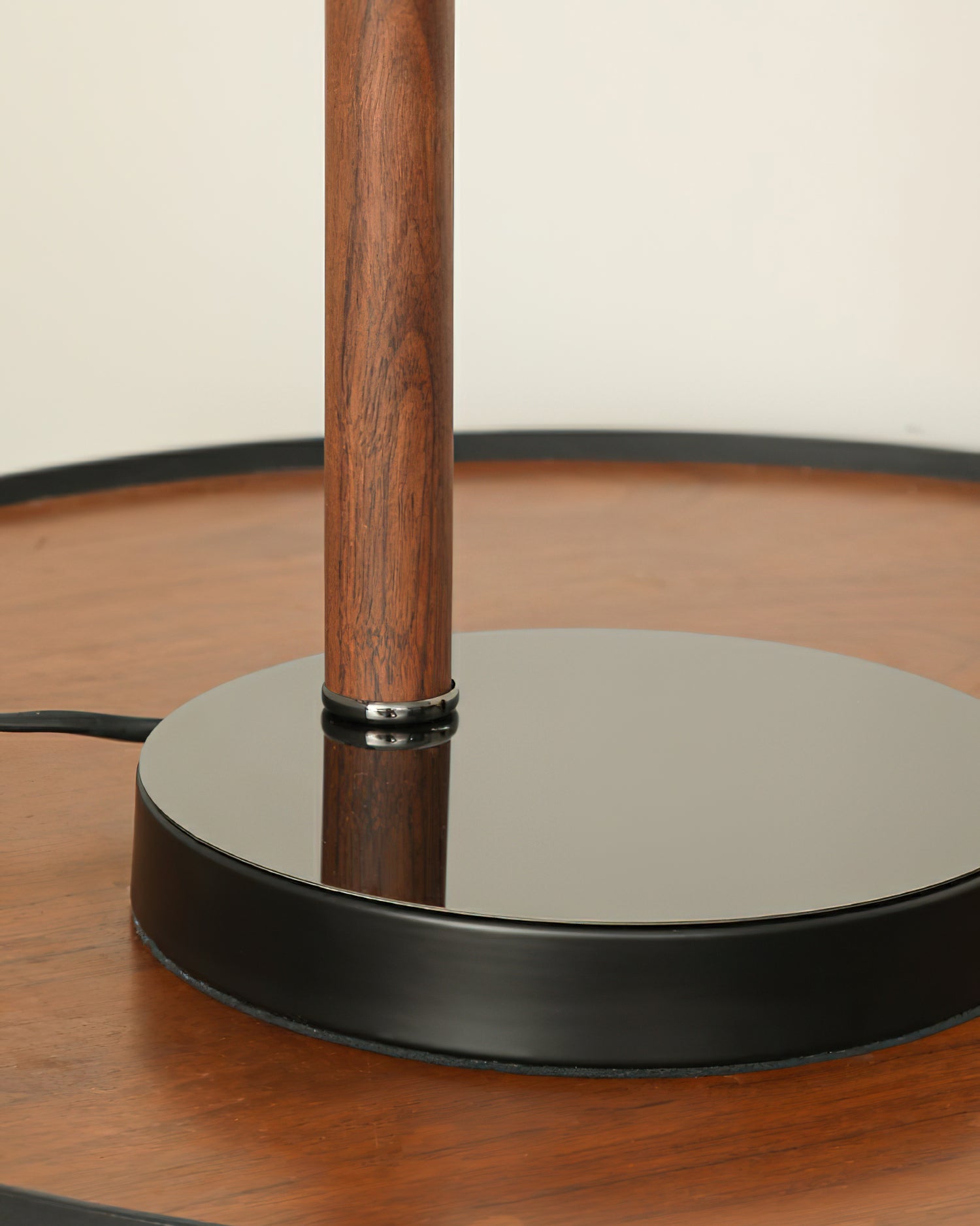 Arc Sphere Table Lamp 15