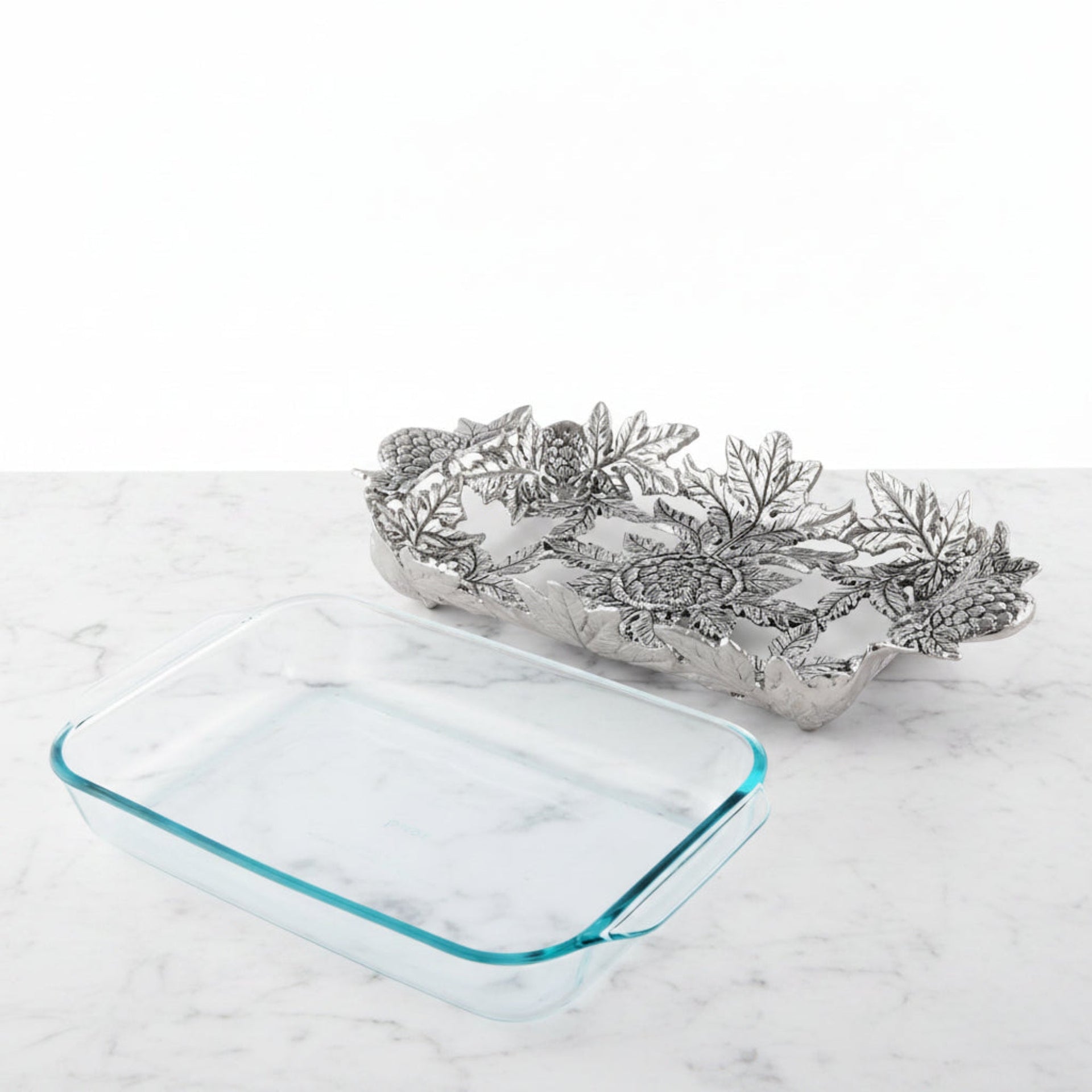 Artichoke Pyrex Holder 3qt