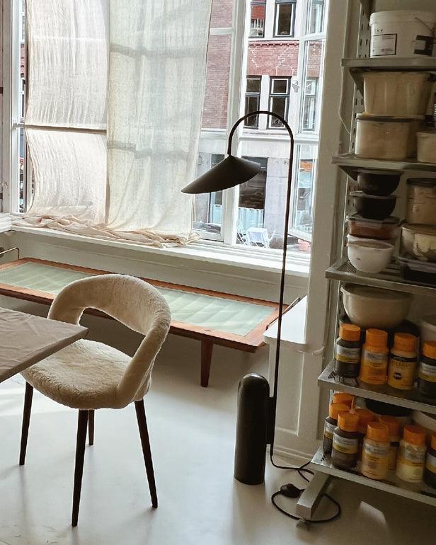 Arum Floor Lamp 16.9