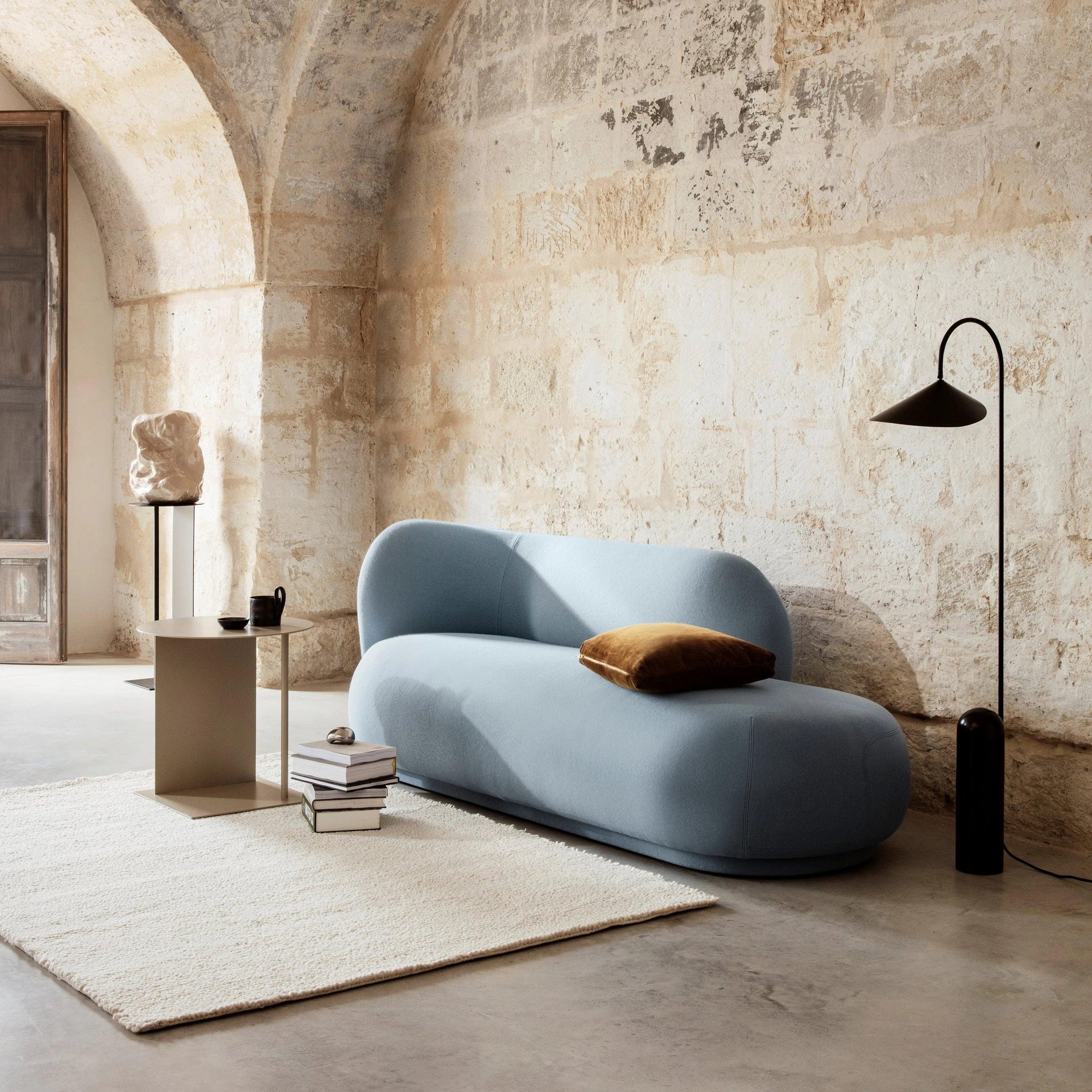 Arum Floor Lamp 16.9