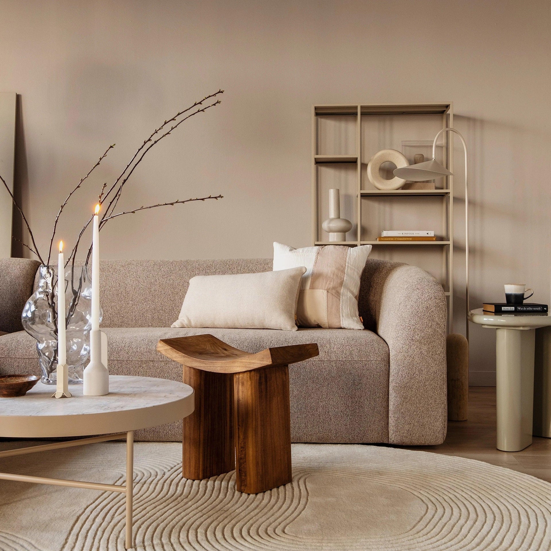 Arum Floor Lamp 16.9