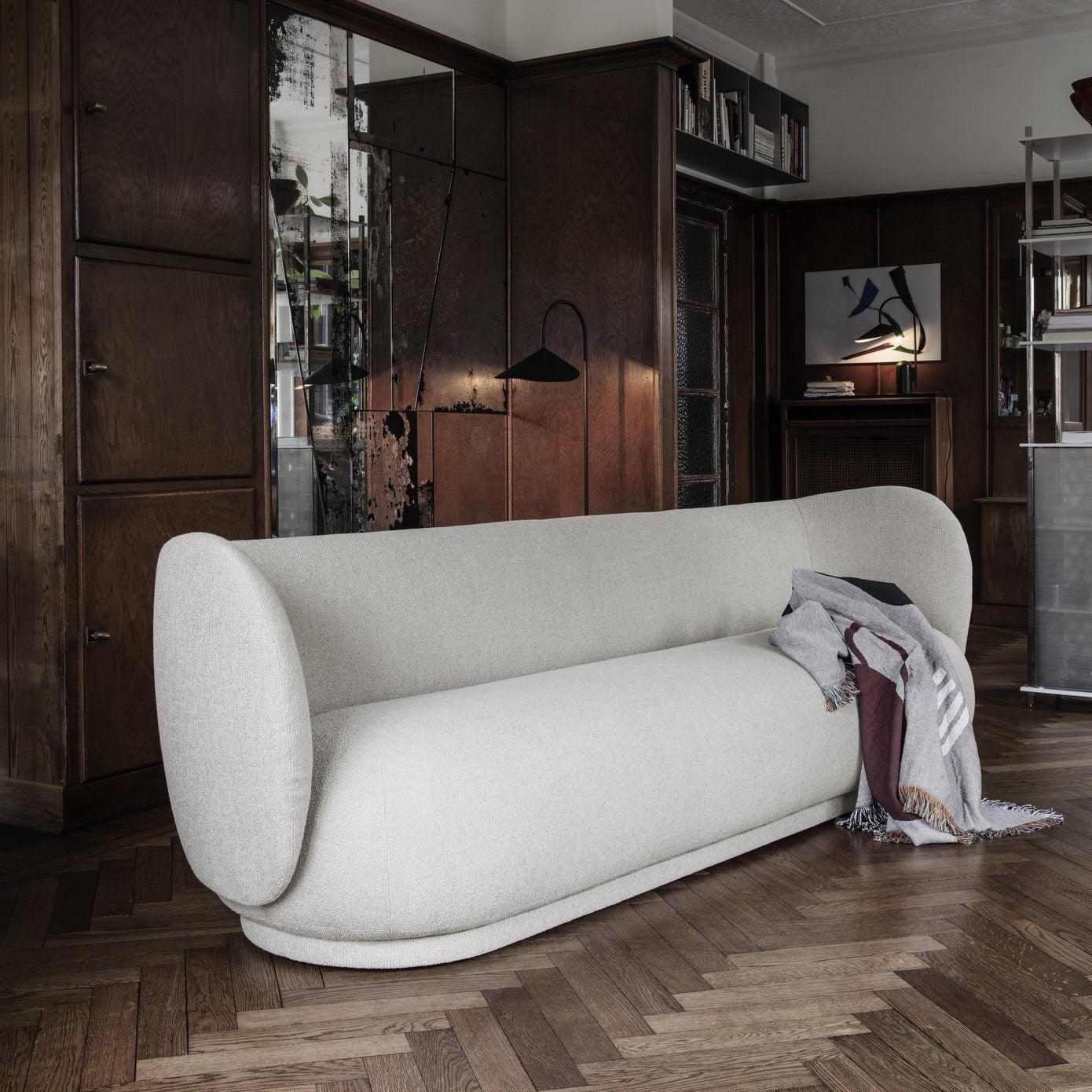 Arum Floor Lamp 16.9