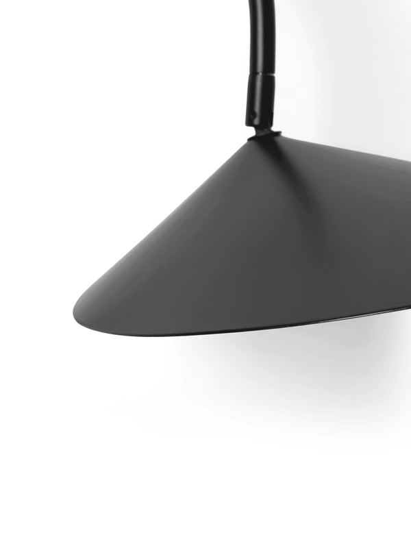 Arum Wall Lamp