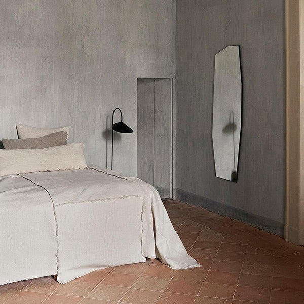 Arum Wall Lamp