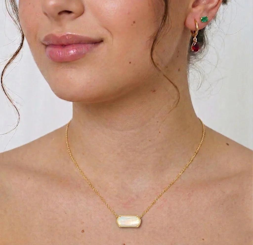 Aura Pendant Necklace - 18k Gold Plated