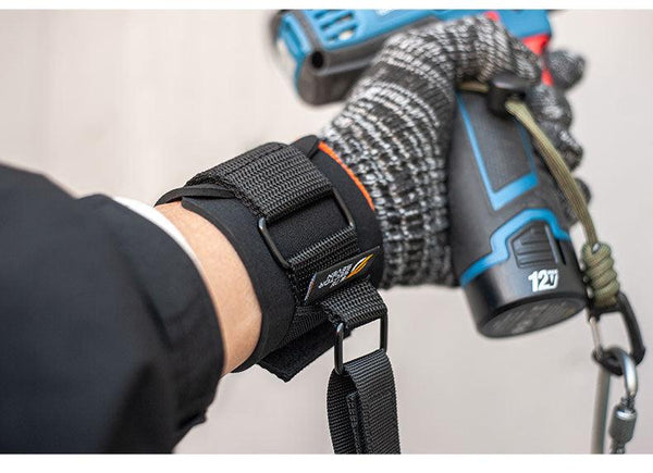 Func. tool rope, equip. tools, phone anti-loss hooks, bag & pant dec. ropes