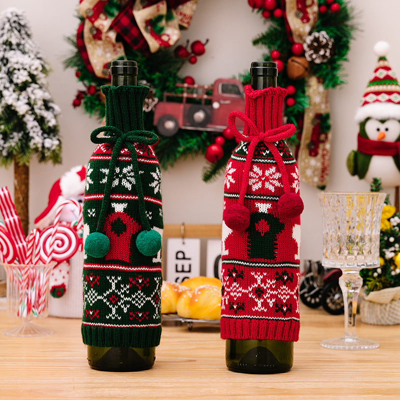 Christmas decoration items, knitted sweaters, wine bottle covers, bow ties, wool balls, red wine covers, bar decoration wine covers