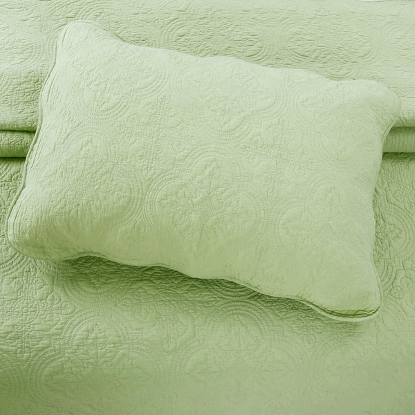 Serenity Green Victorian Scalloped Medallion Floral Pure Solid Cotton Reversible Quilt Bedding Set