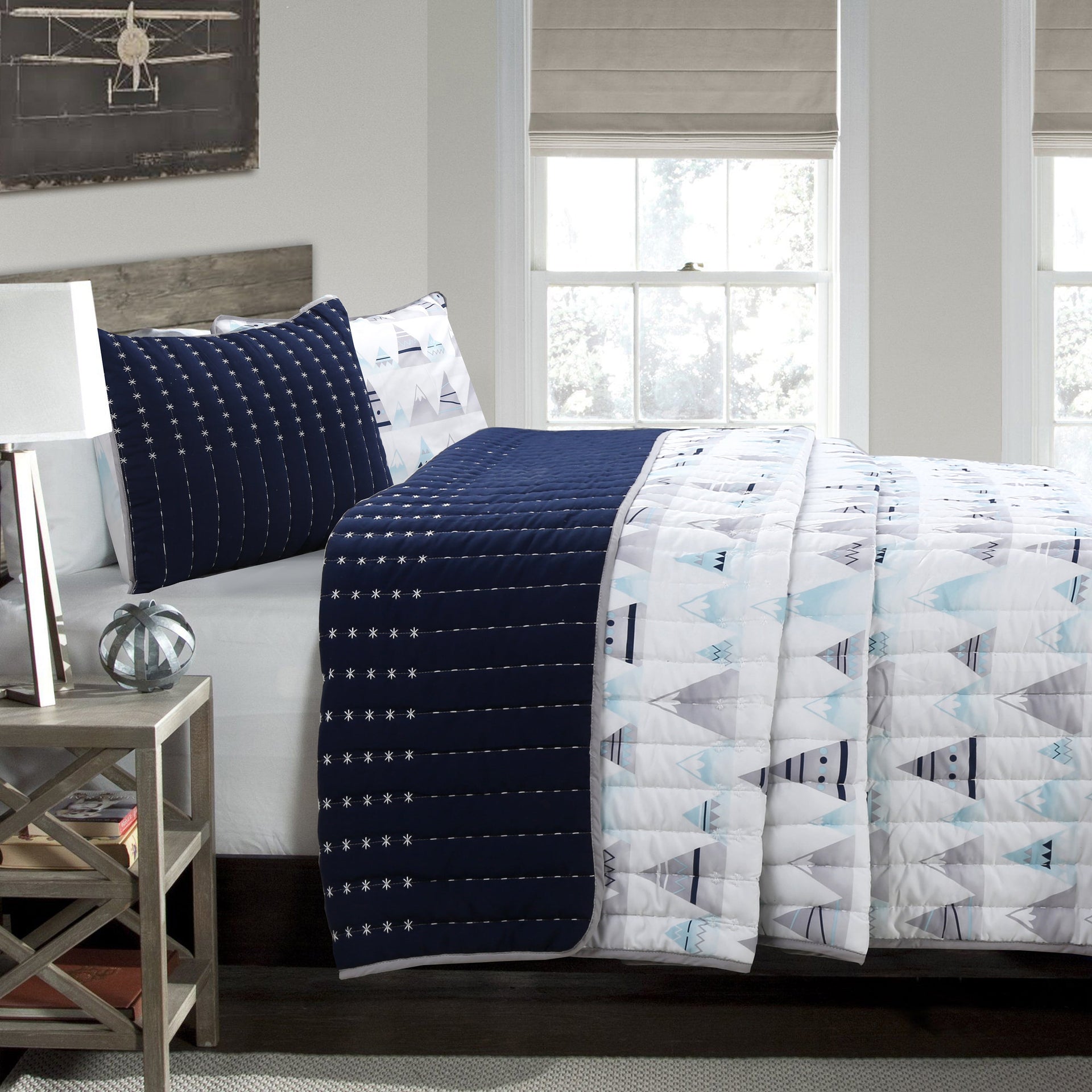 Summit Blues Snowy Alps Pike Winter Mountains Stripe Navy Blue Reversible Quilt Bedding Set