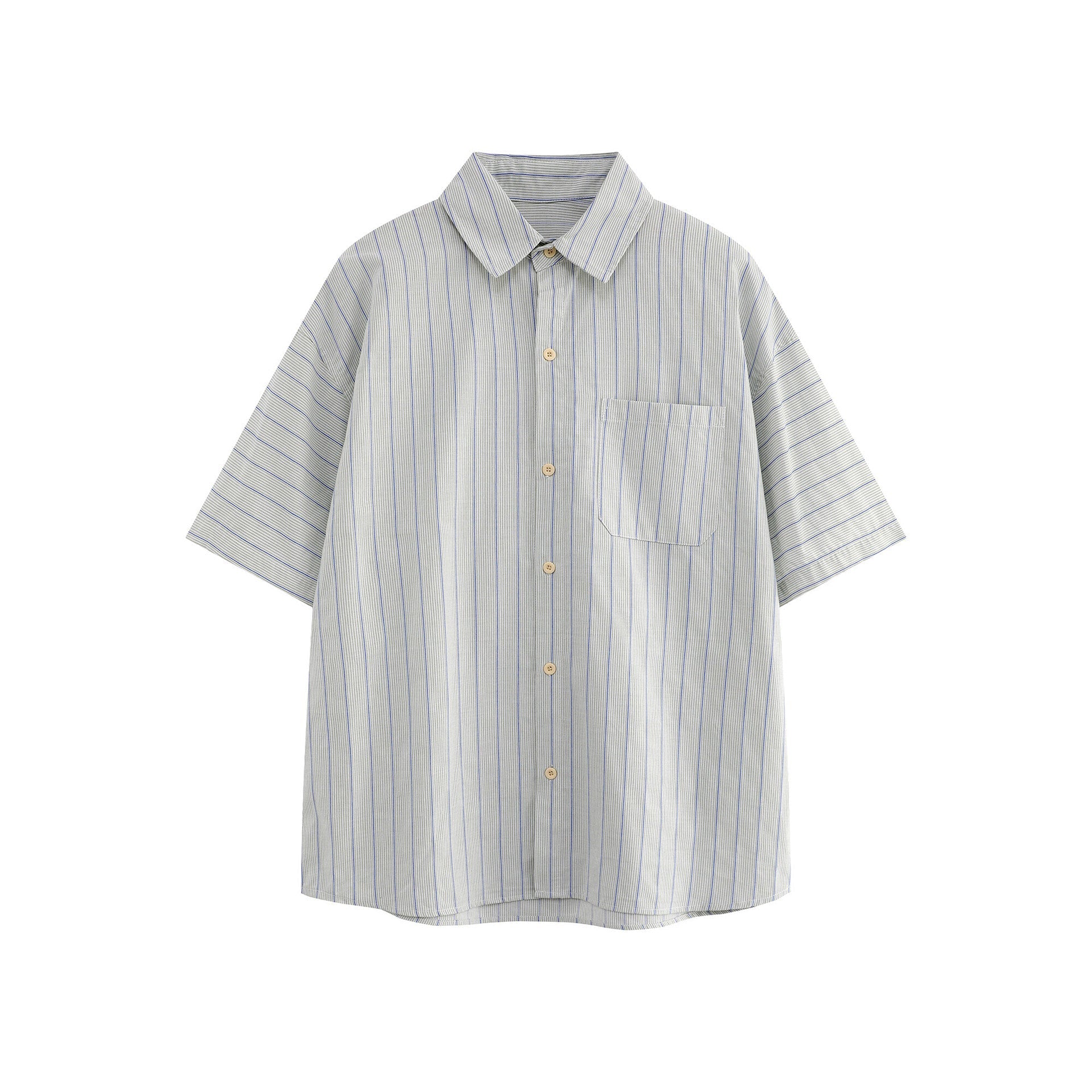 Patch striped casual loose silhouette short sleeved shirt for men