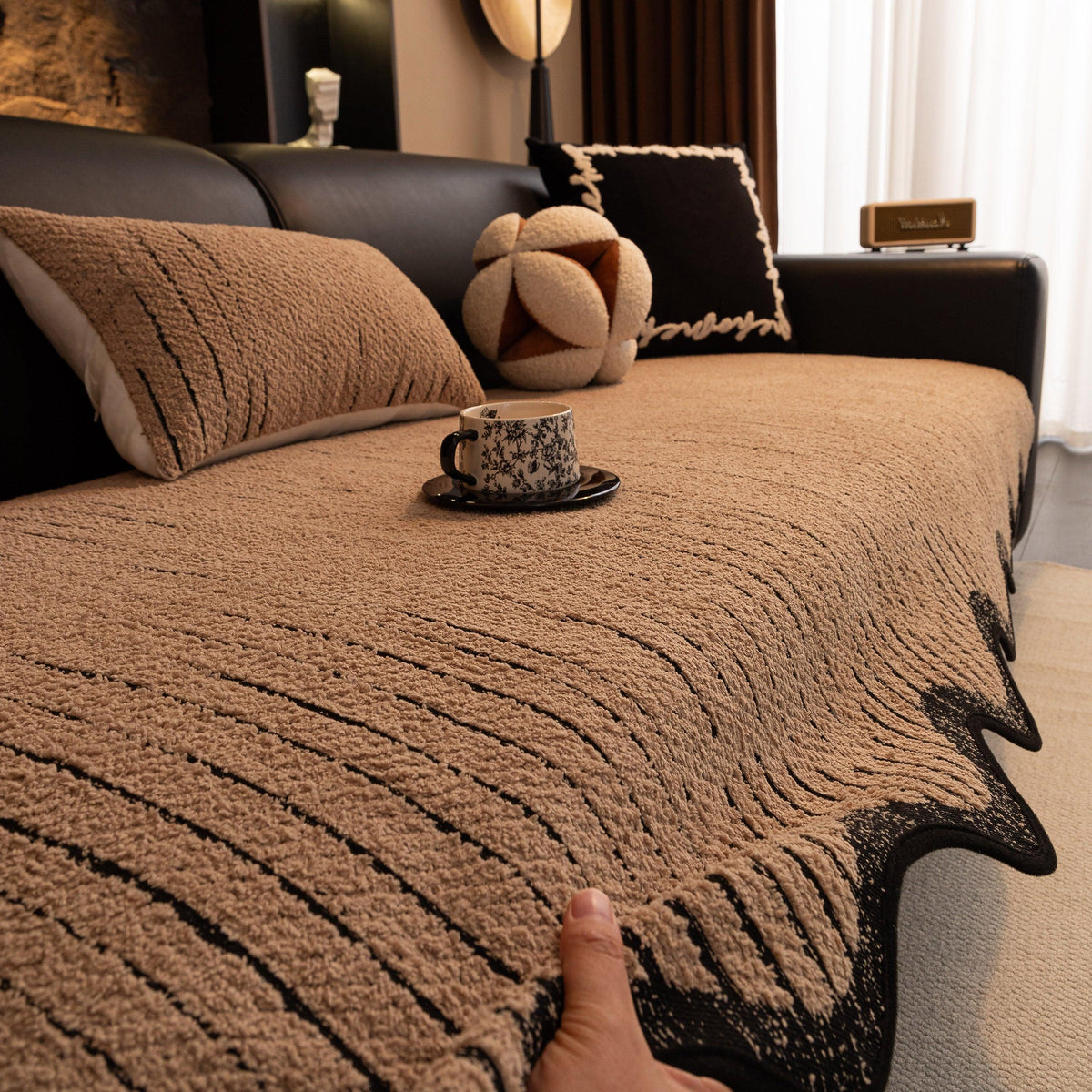 Textured Sofa Seat Cover with Wave Edge – Non-Slip, Washable Couch Throw Protector