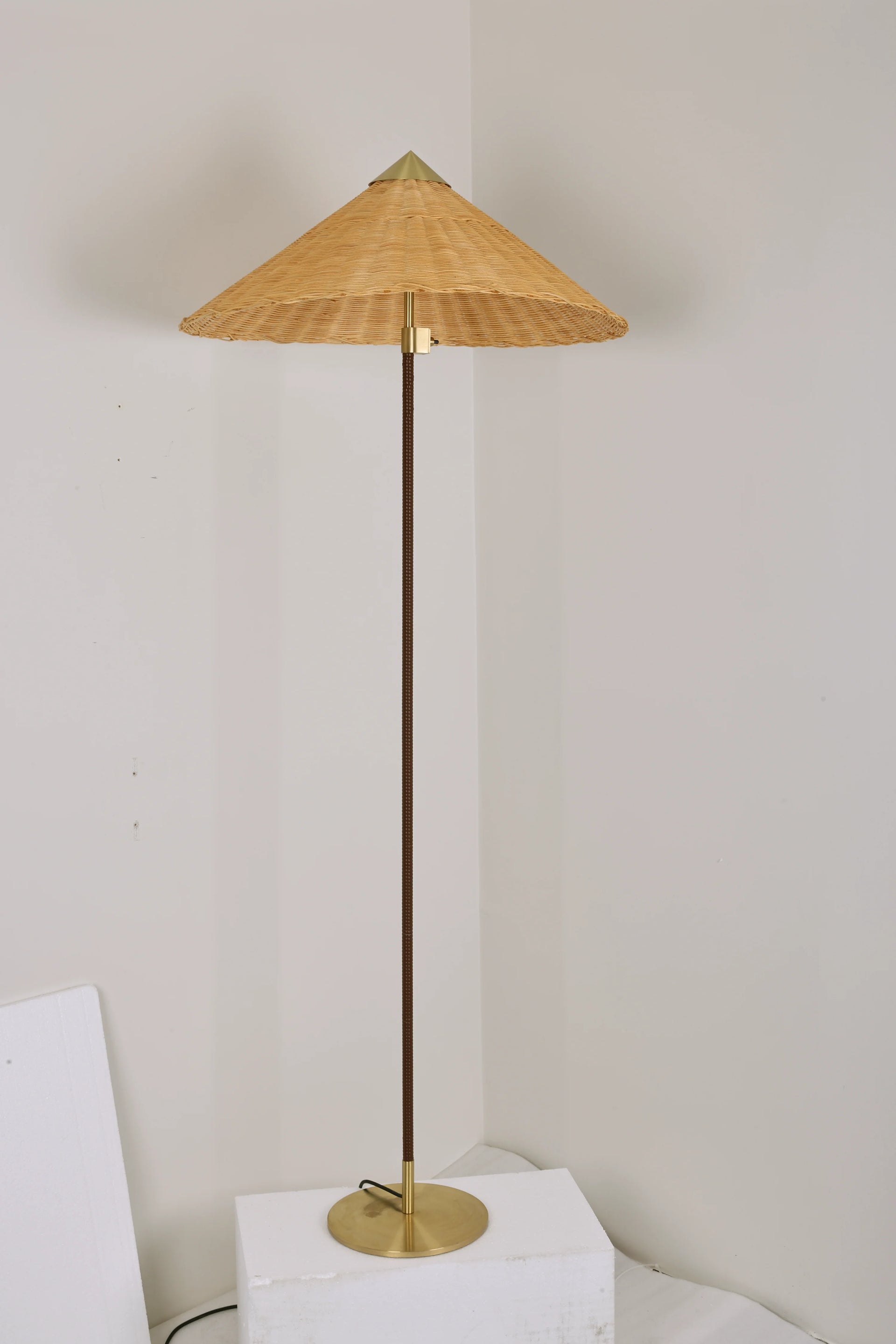 Bamboo Hat Floor Lamp