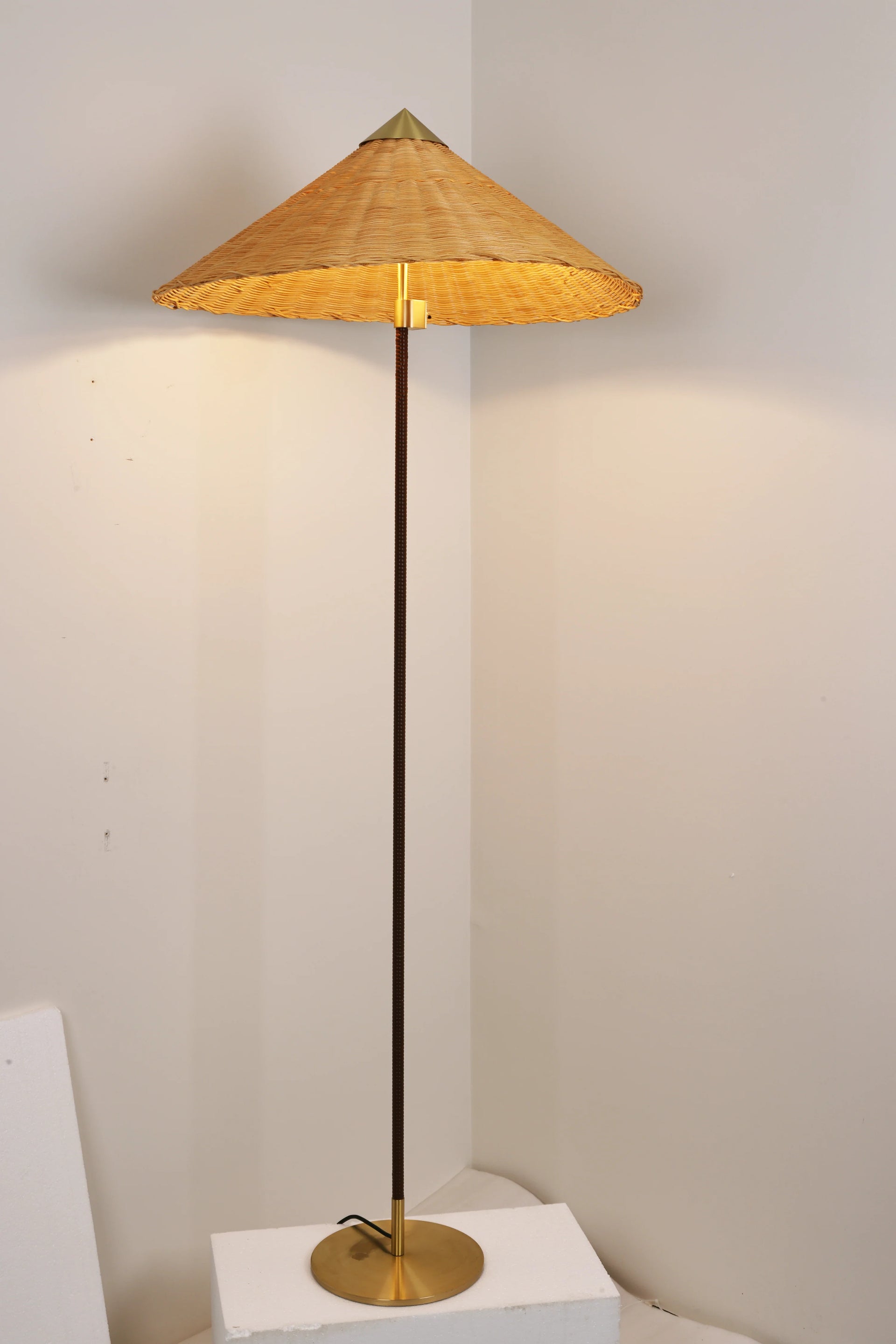Bamboo Hat Floor Lamp