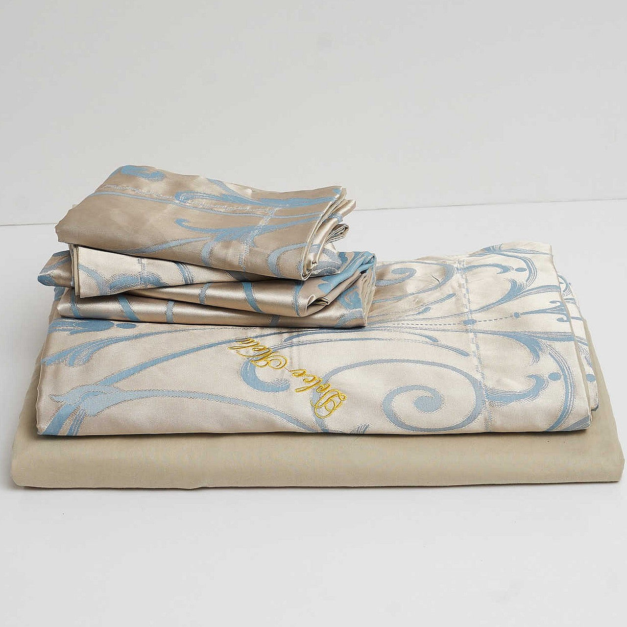 Dolce Mela 6 Pieces Luxury Jacquard Duvet Cover Set - St. Petersburg