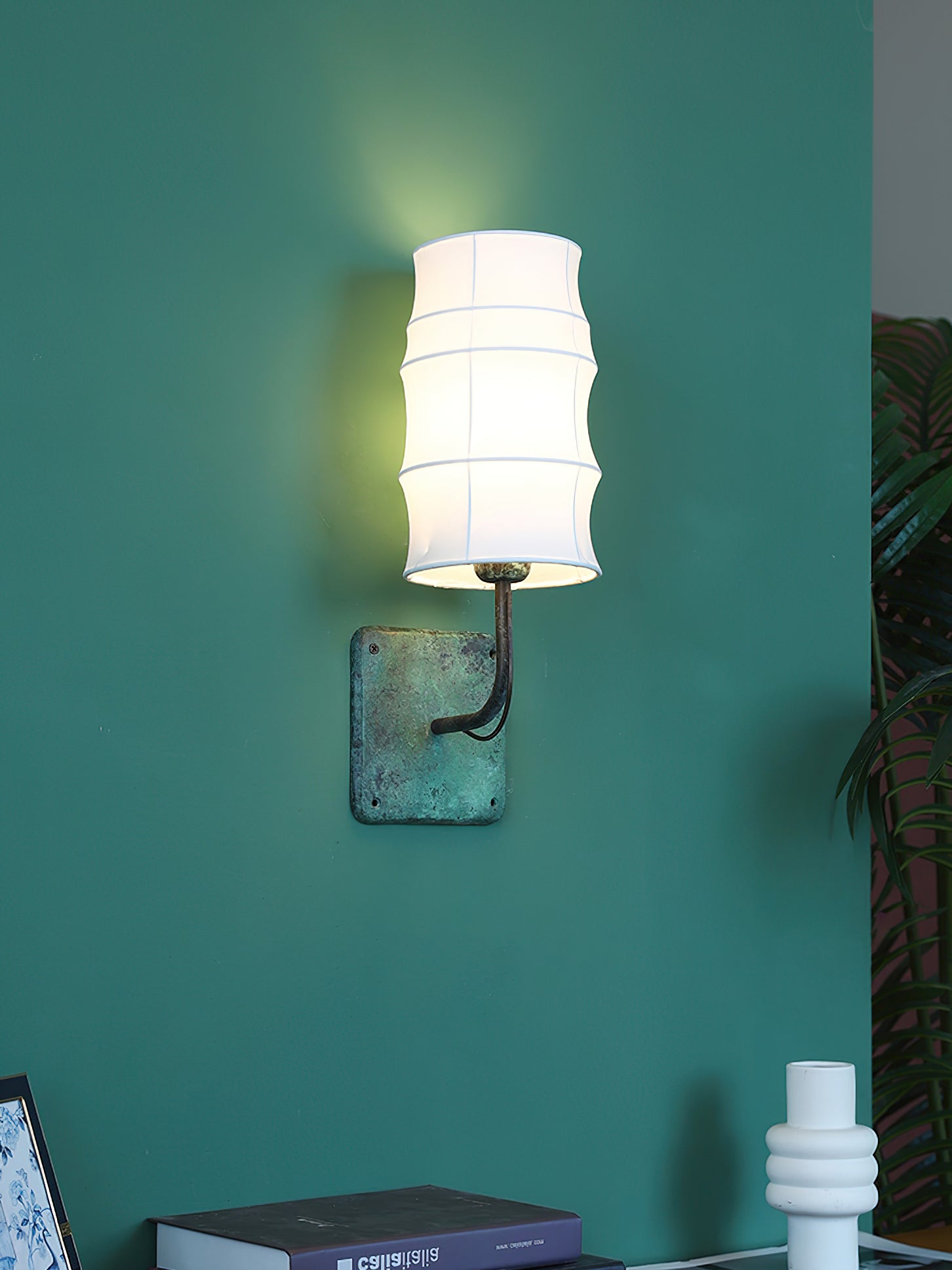 Bennet Wall Lamp