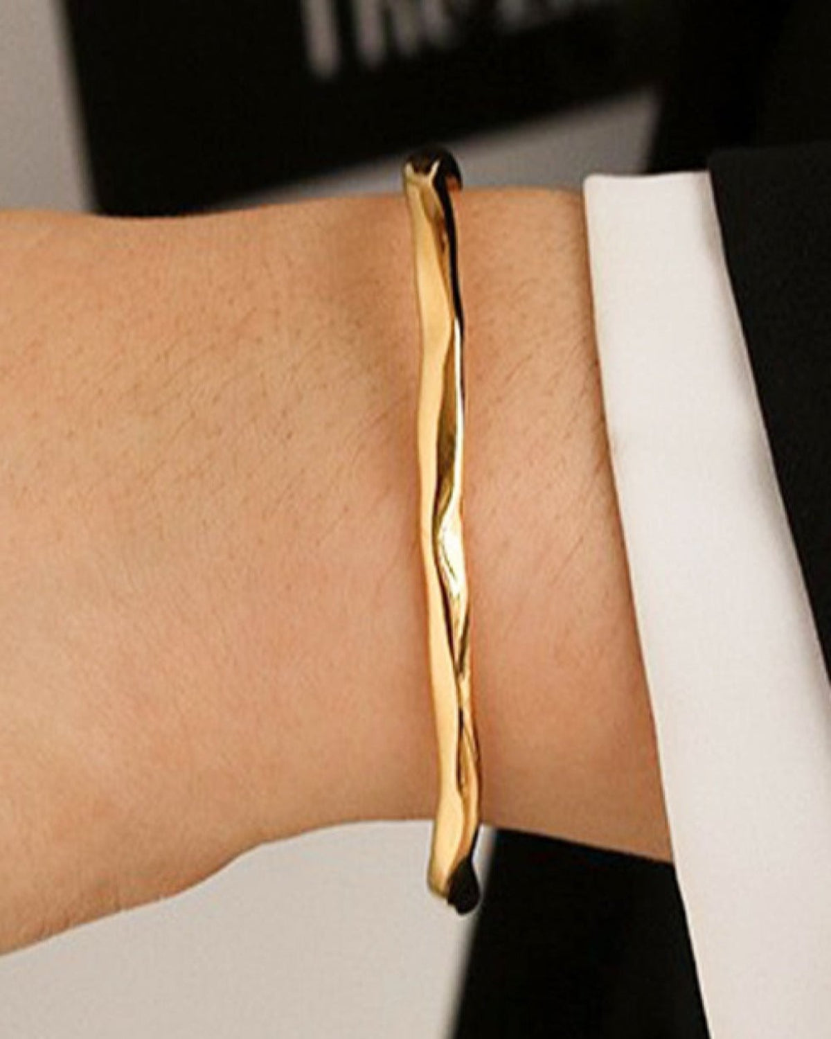 Best Trending Trendy Gold Cuff Bracelet Jewelry Gift on Sale for Women, Lady, Mother, Wife