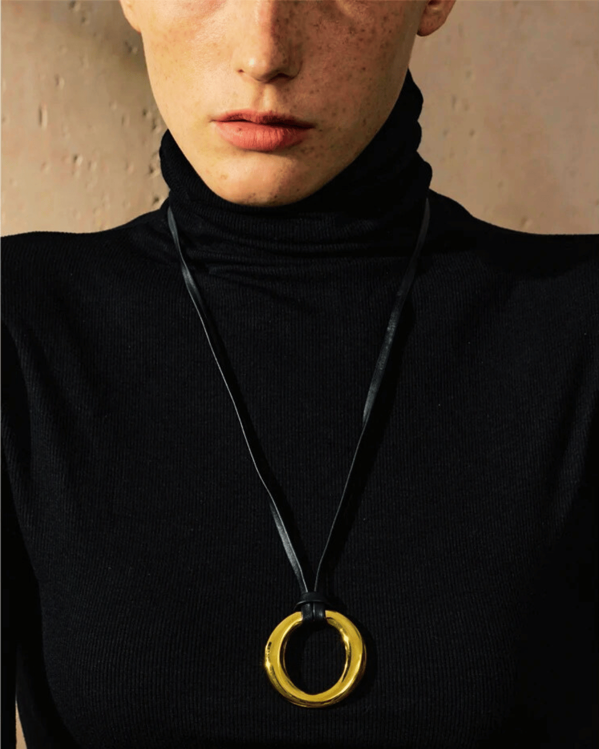 Gold Pendant Necklace - Symbiose Cord