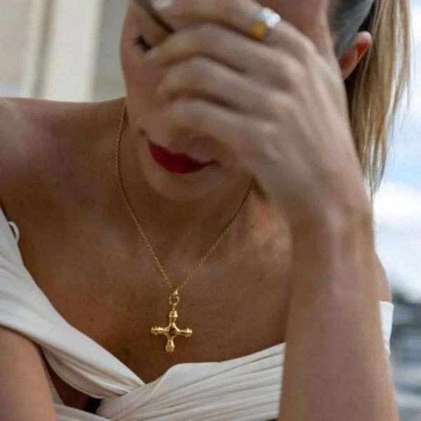 Cross Pendant Necklace - Gifts for You 'n Me