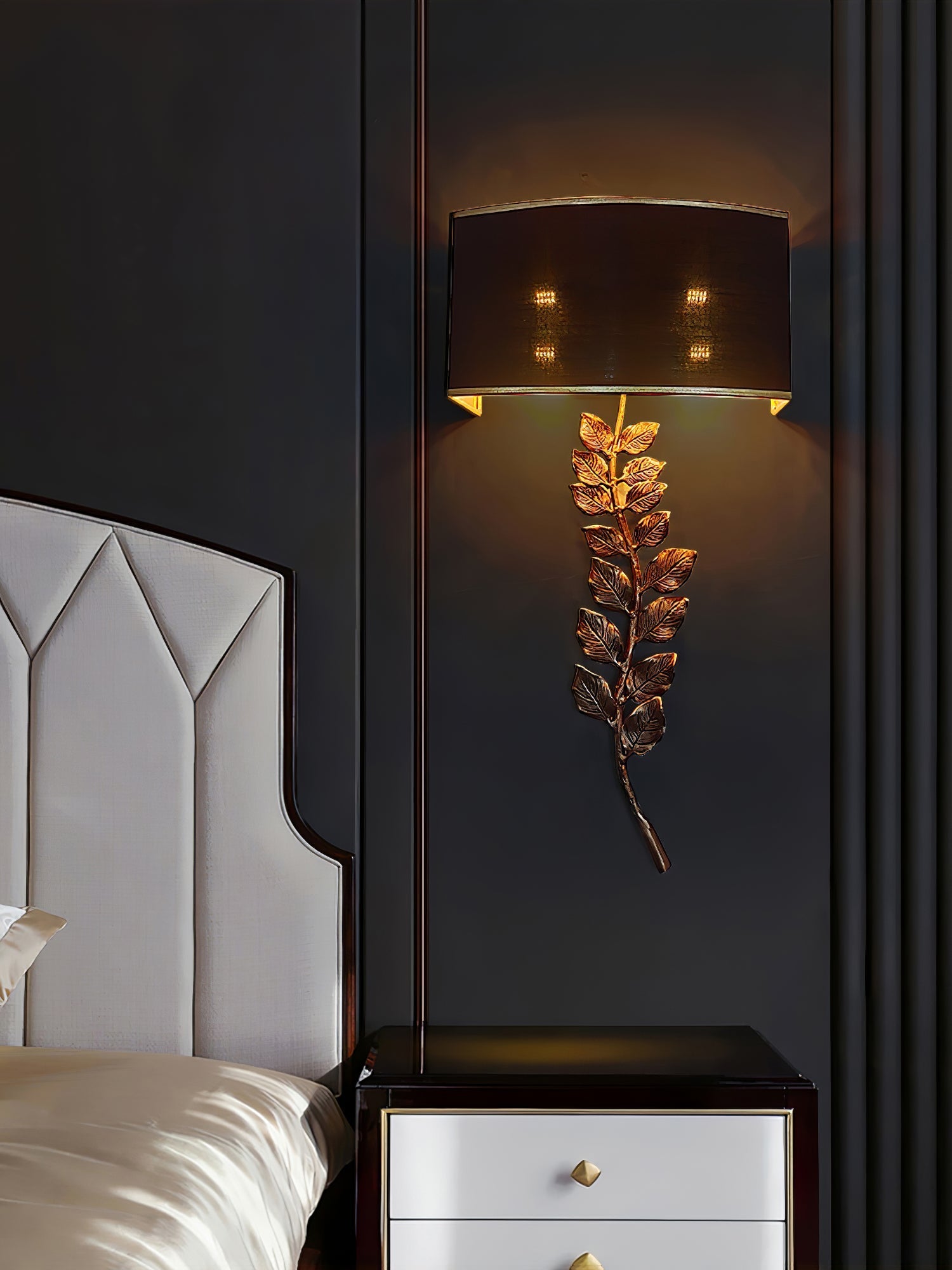 Birdwood Wall Lamp