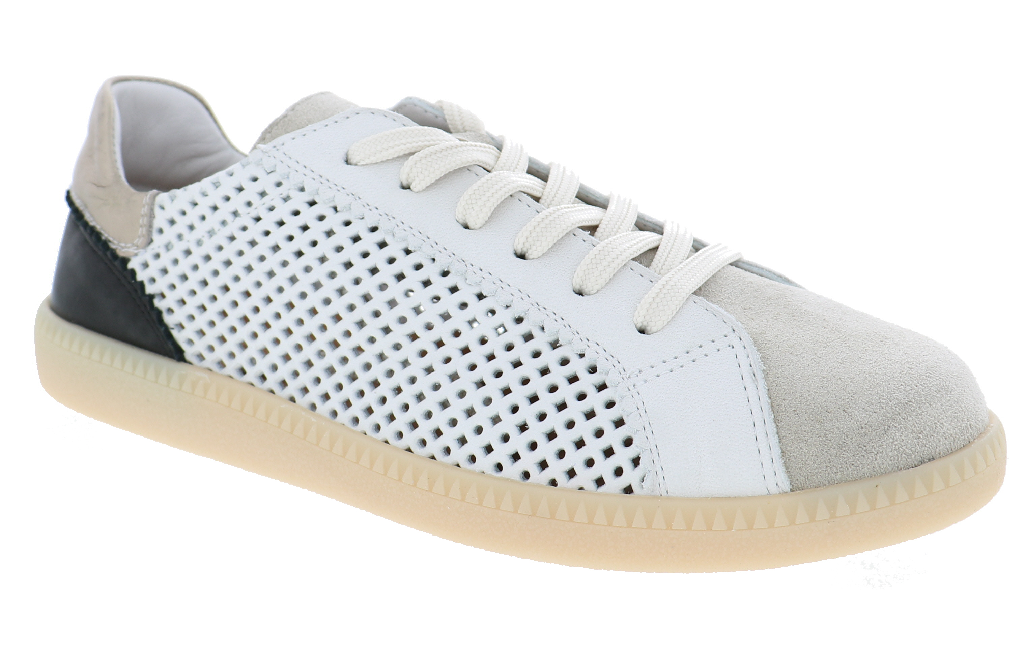 Amelia Sneakers