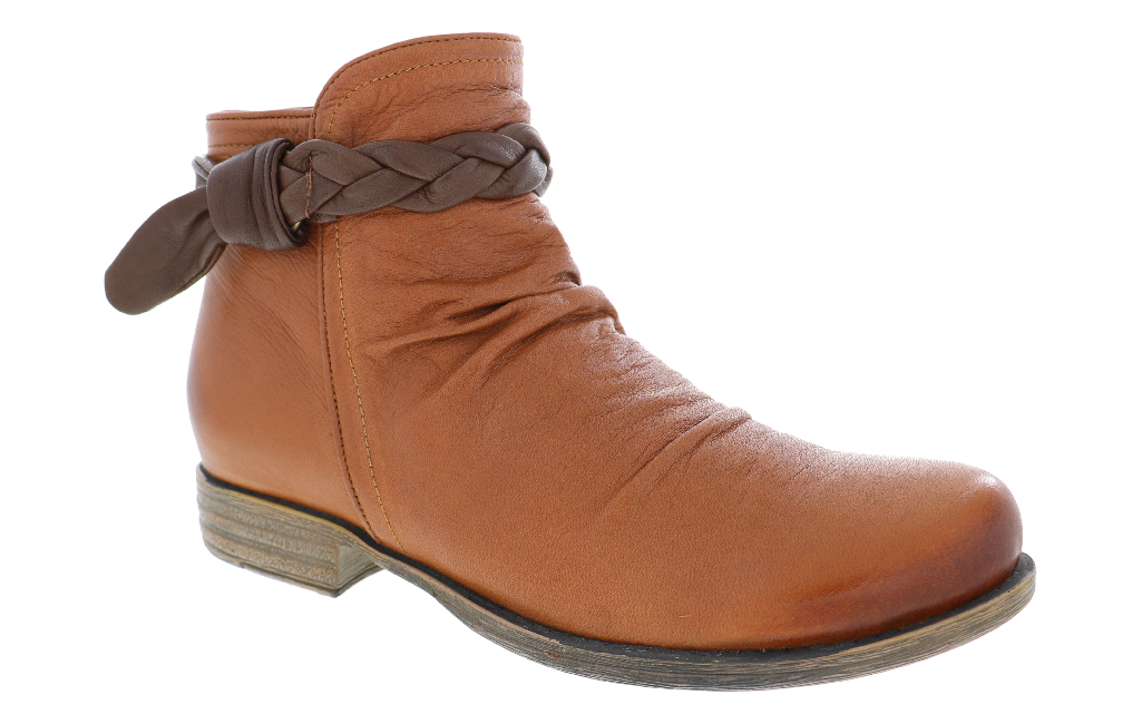 Evelyn Boots