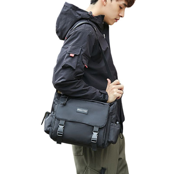 Convenient Black Messenger Bag